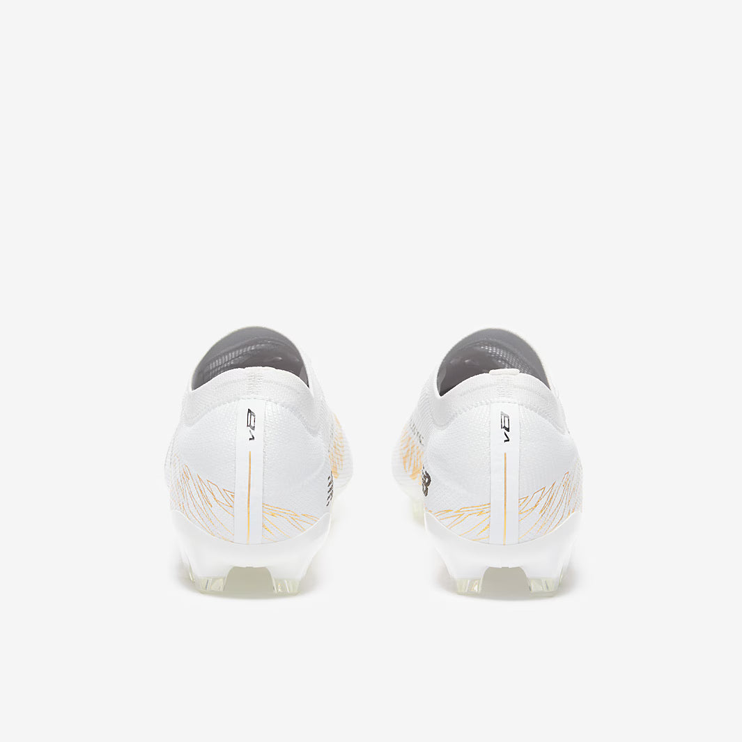 New Balance Furon V8 Elite FG